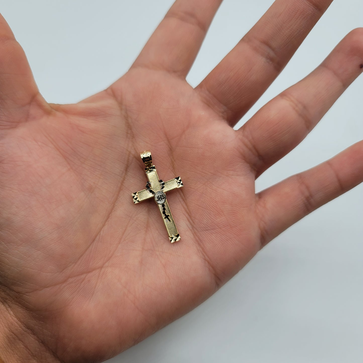 Dije Charm Oro 14k Cruz con Manto 108