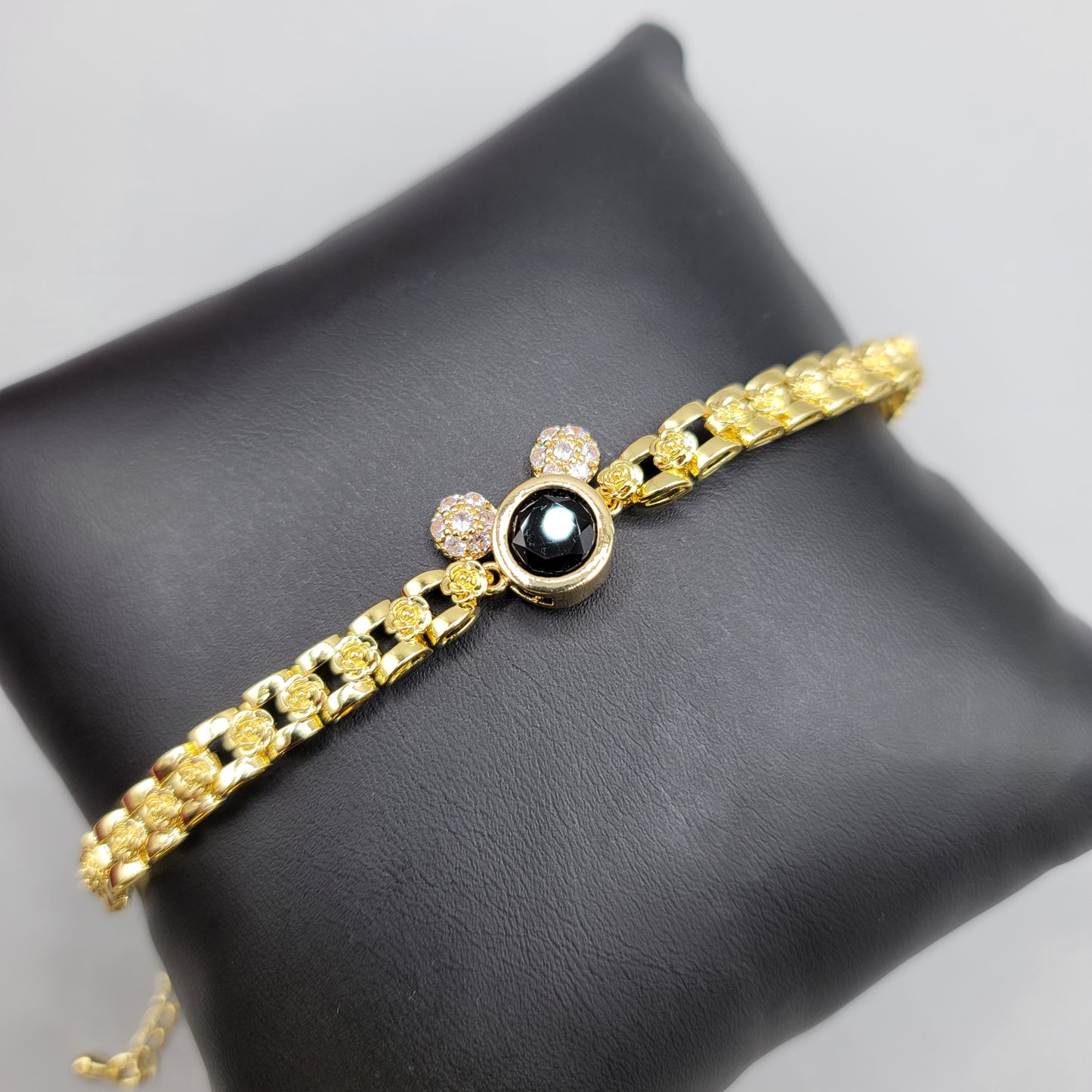 BRAZALETE DE CARICATURA GOLD PLATED CZ BRACELET 6-8 INCH ADJUSTABLE