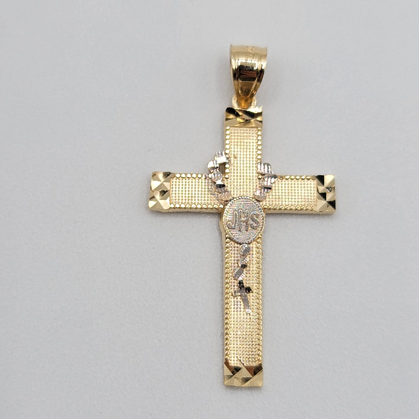 Dije Charm Oro 14k Cruz con Manto 108